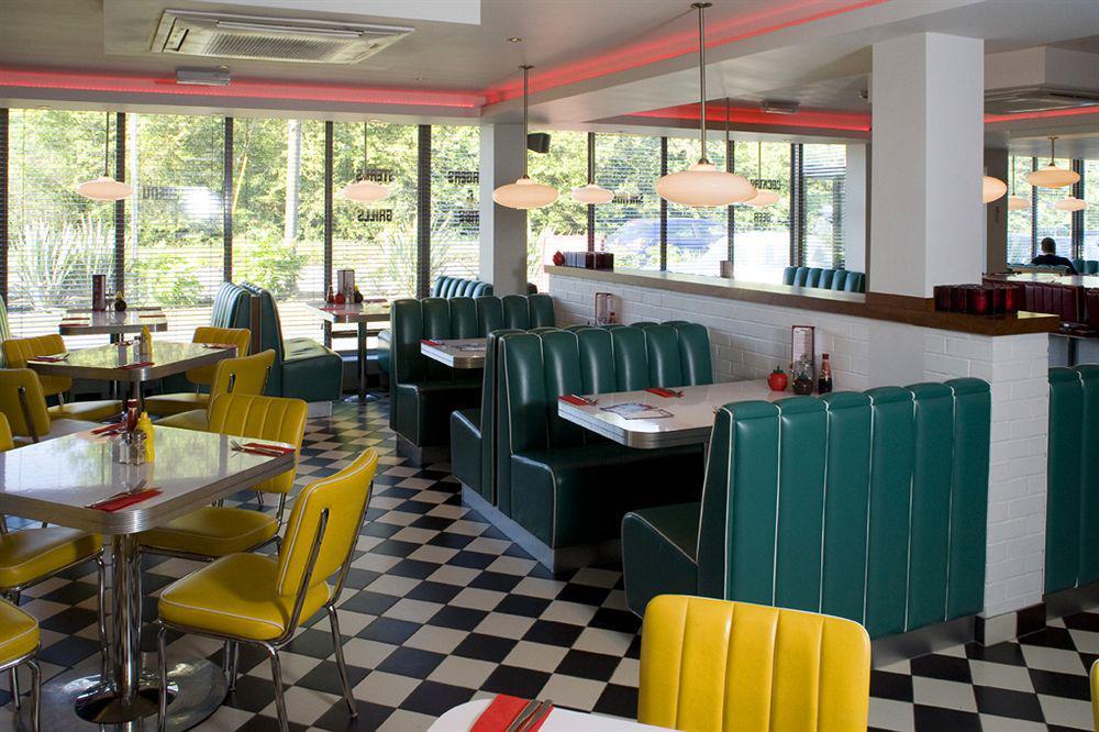 7Hotel Diner Halstead  Eksteriør billede