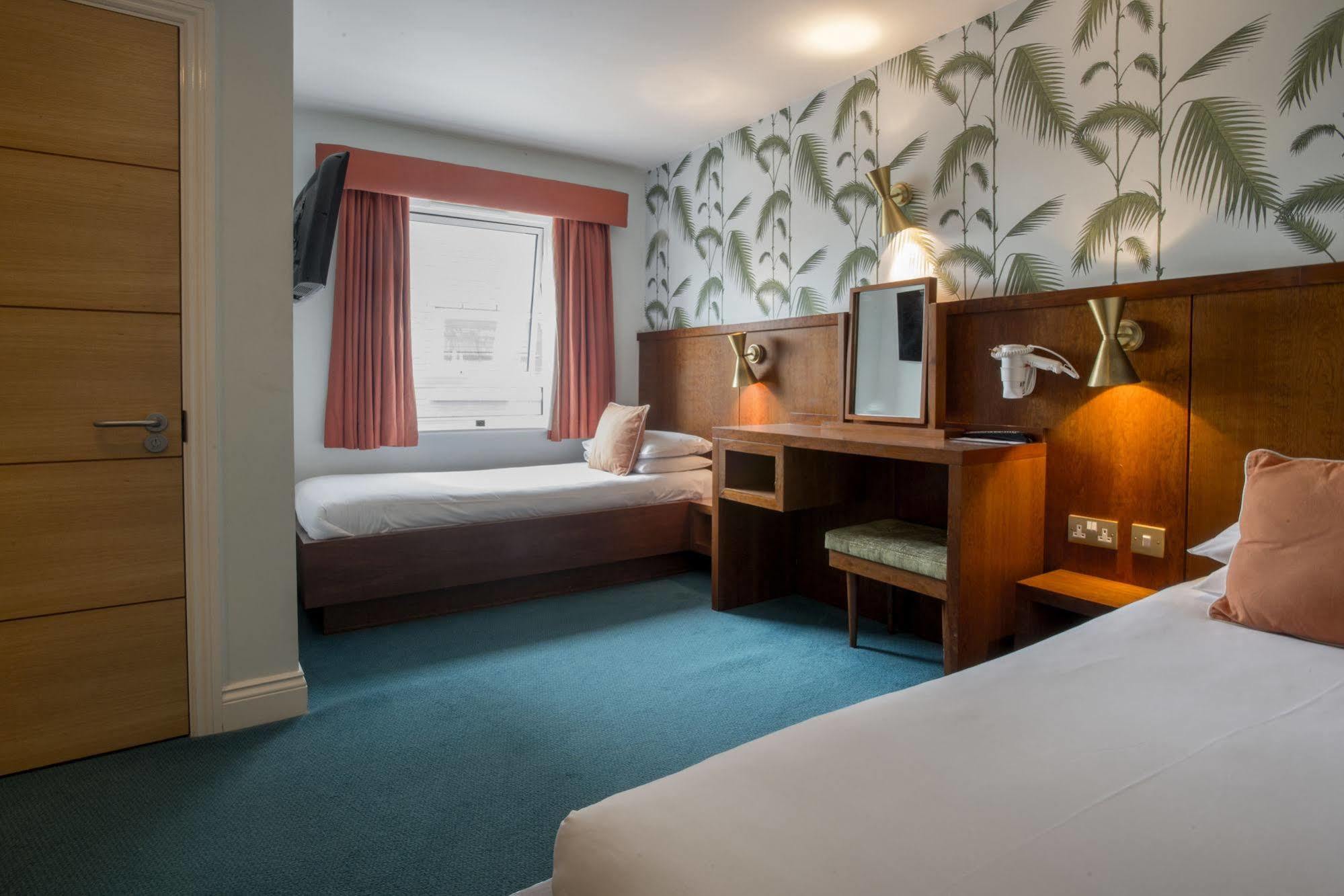 7Hotel Diner Halstead  Eksteriør billede