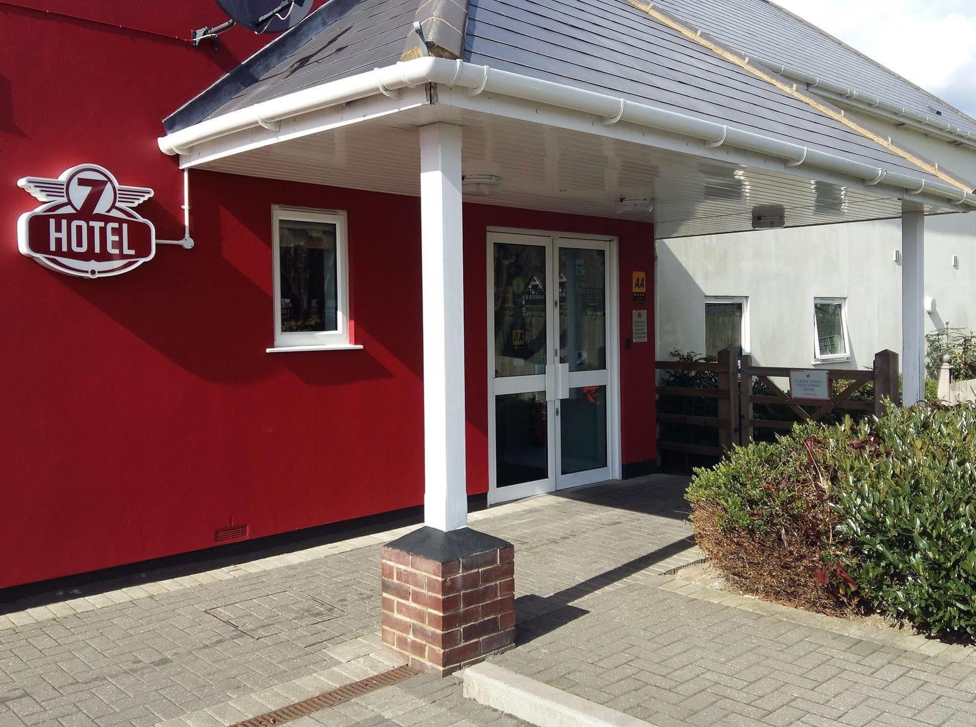 7Hotel Diner Halstead  Eksteriør billede