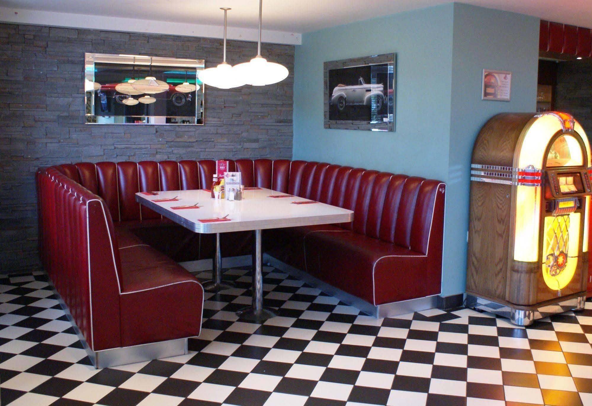 7Hotel Diner Halstead  Eksteriør billede